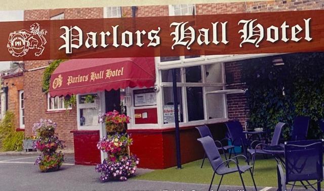 Parlors Hall Hotel บริดจ์นอร์ท ภายนอก รูปภาพ