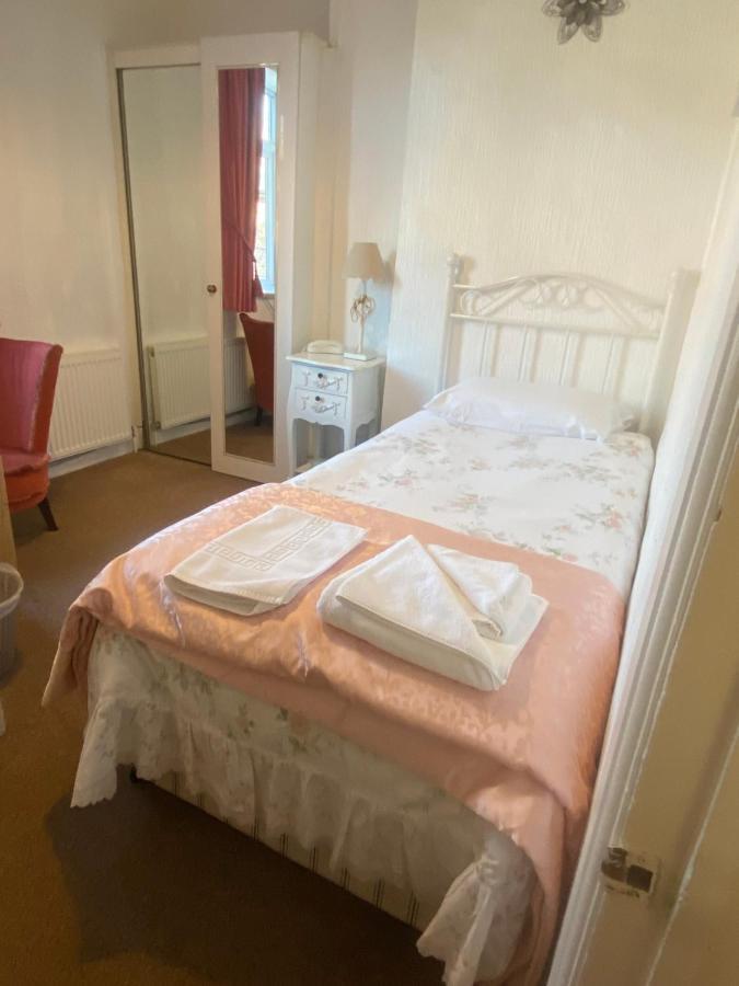 Parlors Hall Hotel บริดจ์นอร์ท ภายนอก รูปภาพ