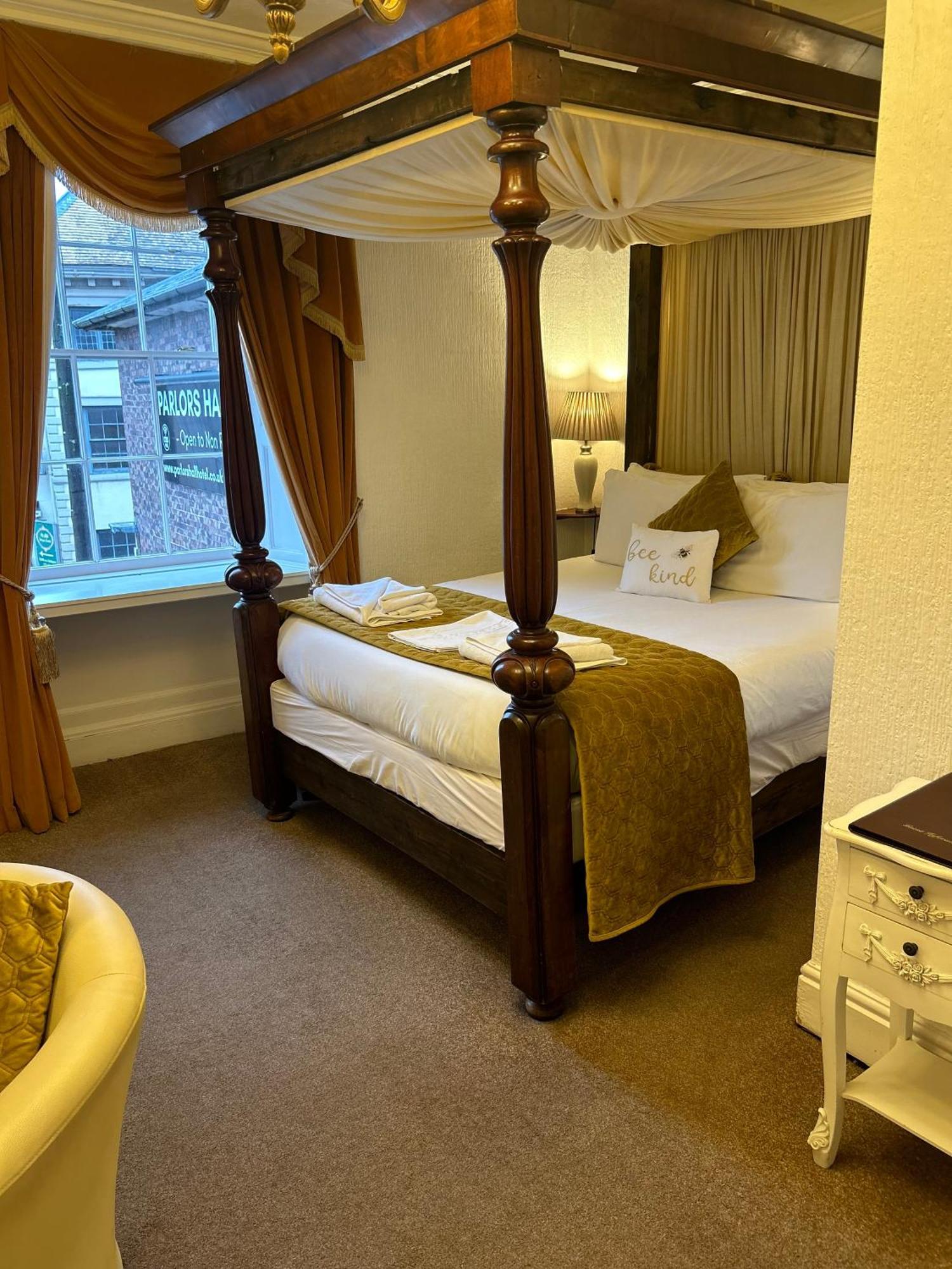 Parlors Hall Hotel บริดจ์นอร์ท ภายนอก รูปภาพ